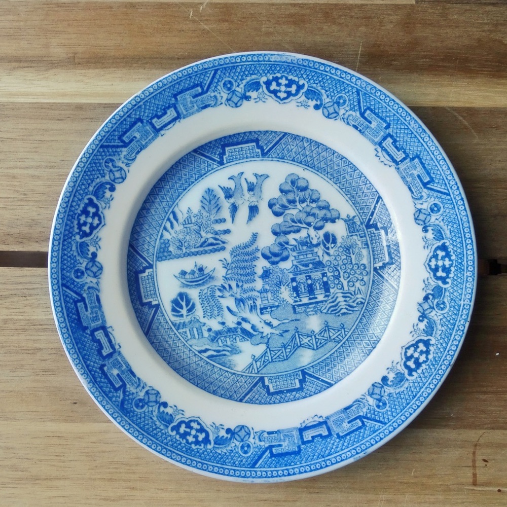 Vintage Dessert/Sauce Plate: Royal Grafton